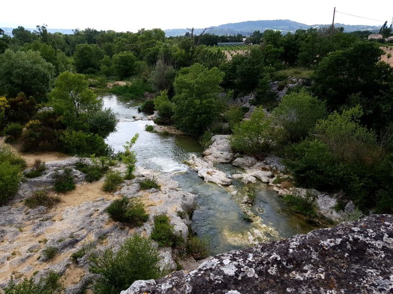 pont julien (1).jpg