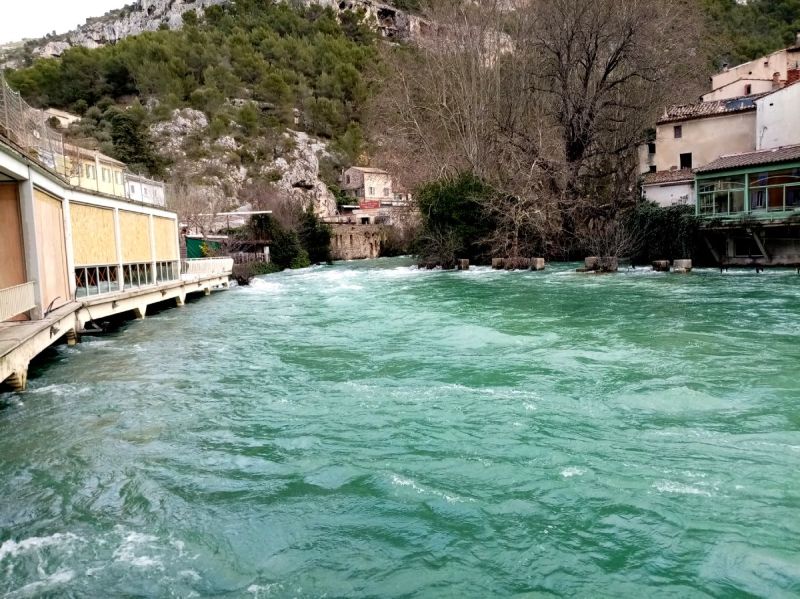 fontaine vaucluse (4).jpg